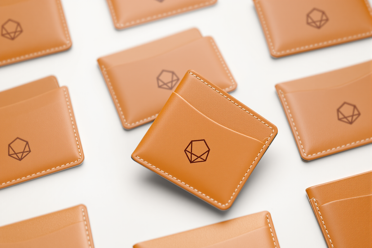 Corporate Gifts in Engraved Leather: Logo Files, Volume and Timing