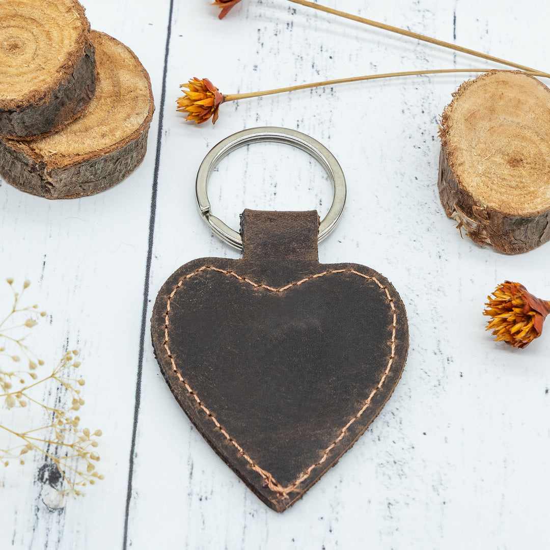 Custom Engraved Leather Keychain – Heart