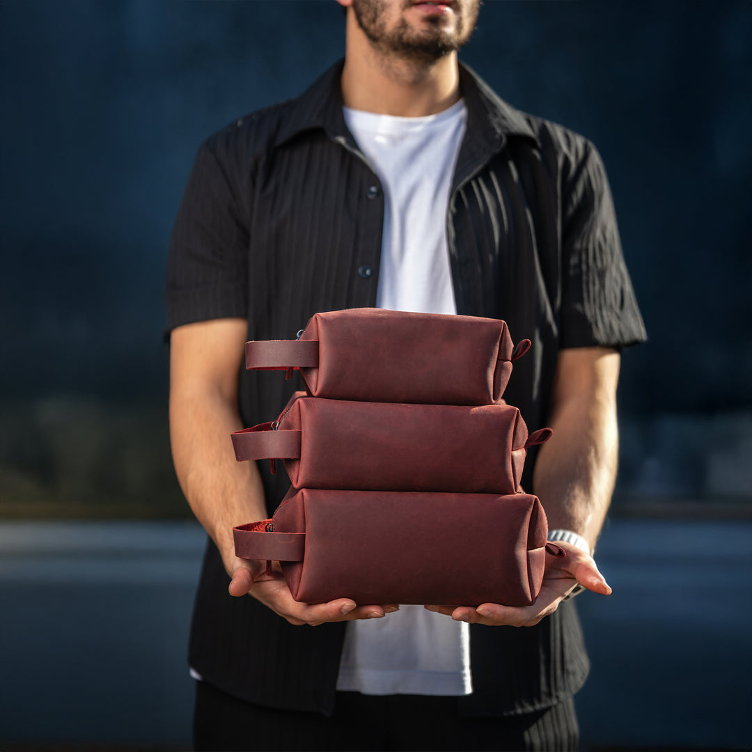 Faux Leather Dopp Kit – Men’s Travel Toiletry Bag