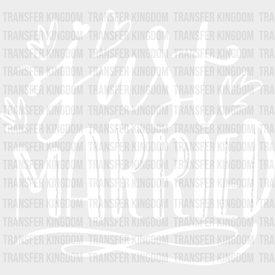 Just Married Heart Design - Honeymoon Iron On Dtf Transfer Unisex S & M (10’’) / Light Color