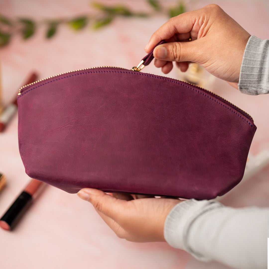 Faux Leather Stylish Cosmetic Pouch – Versatile Makeup Bag & Toiletry Organizer